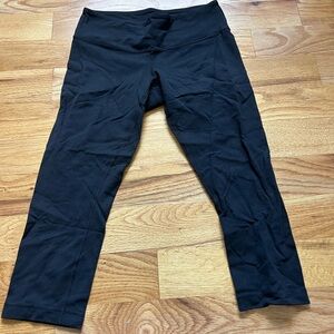 Lululemon Black Cropped Workout Leggings